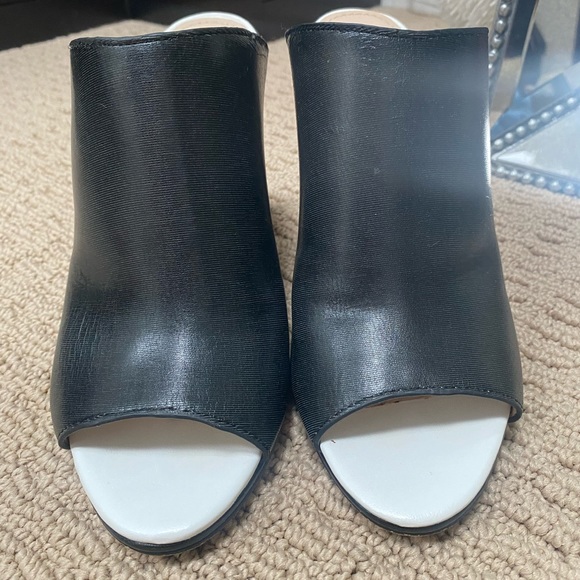 French Connection high heeled black/white mules - Picture 3 of 5